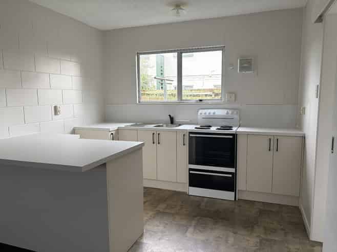 3/239 Old Farm Road, Hamilton East