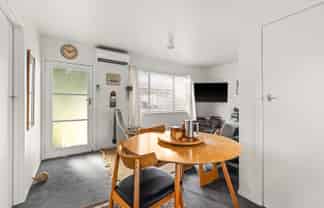 6/130 Charles Street, Westshore