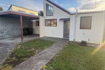 Manawatu / Whanganui - Address withheld