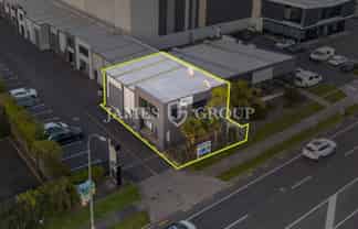 Road Front Industrial Unit | Hight Profile!