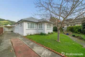 252 Waiwhetu Road, Waterloo