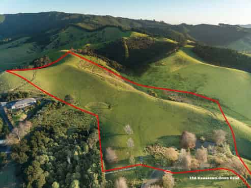 33 and 33A Kawakawa-Orere Road, Kawakawa Bay