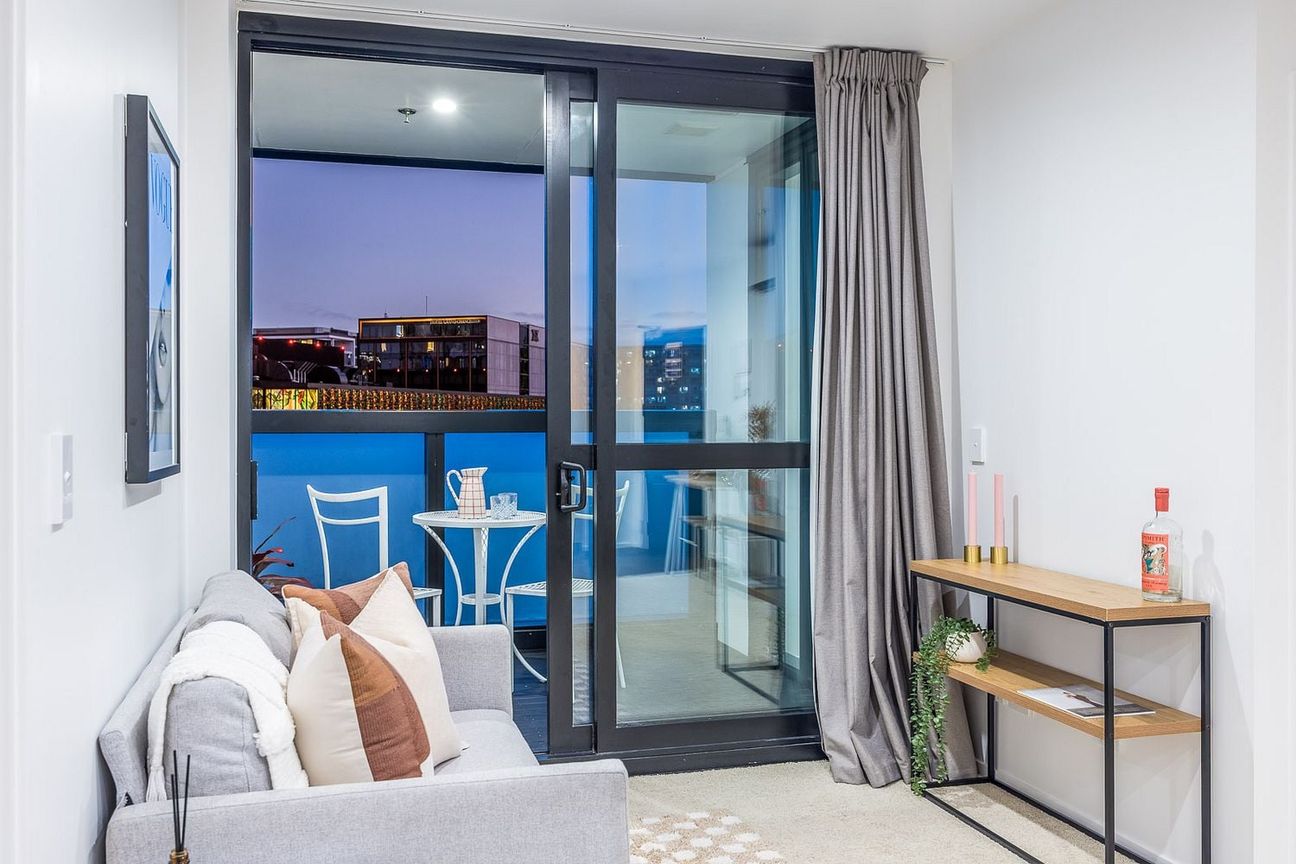 2 Bedroom Apartment with Aircon & Balcony – pohled 3