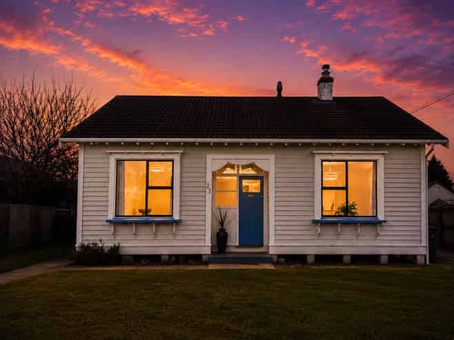 23 Dryden Street, MILTON