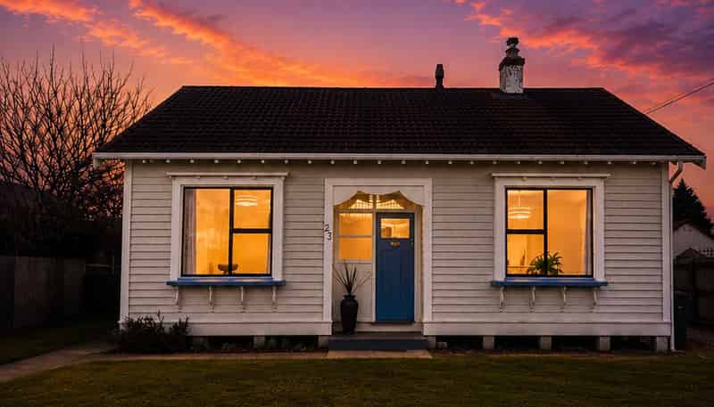 23 Dryden Street, MILTON