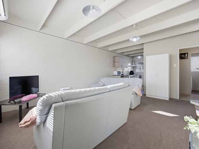 3/5 Keeling Road, Henderson