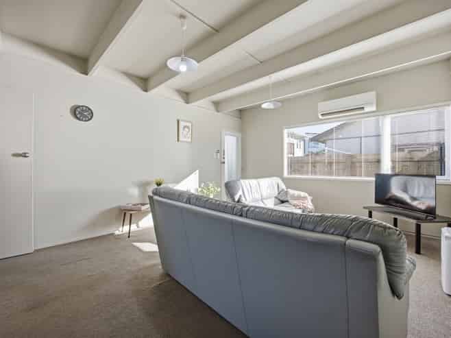 3/5 Keeling Road, Henderson