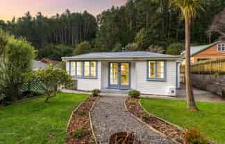 35 Elmslie Road, Pinehaven