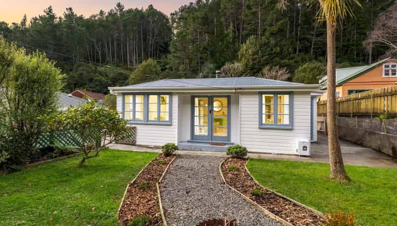 35 Elmslie Road, Pinehaven