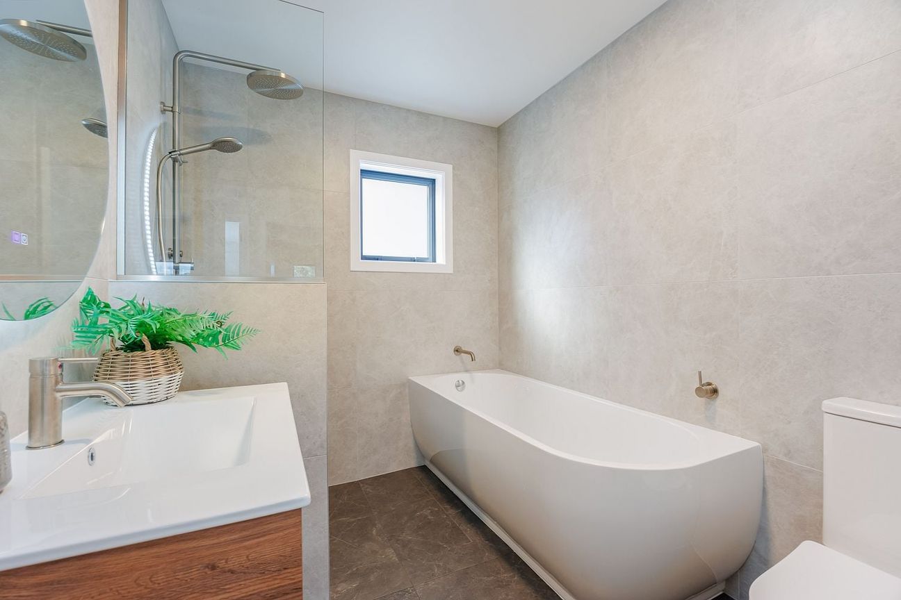 Brand New 4-Bedroom Family Home in Schnapper Rock - Więcej