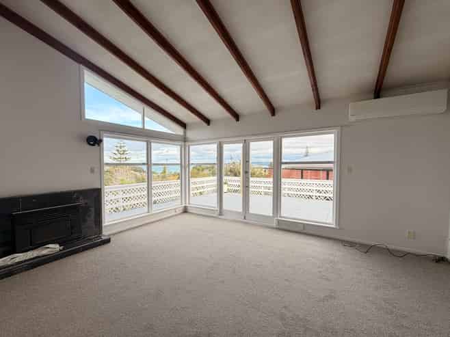 14 Hadfield Street, Beach Haven
