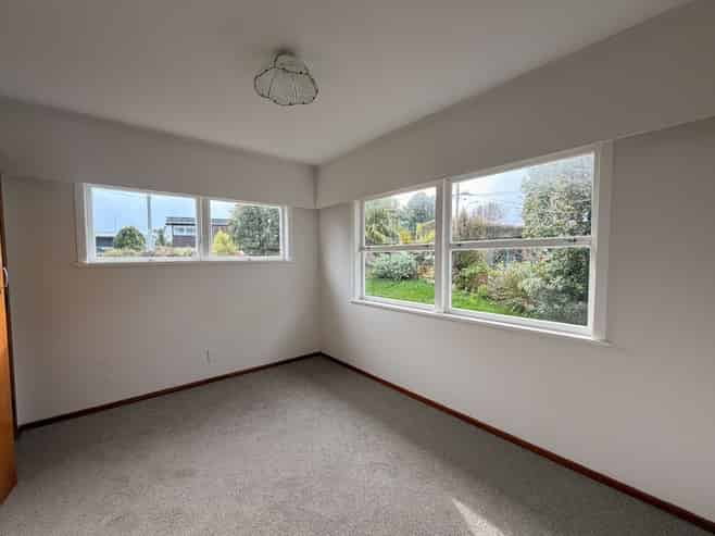 14 Hadfield Street, Beach Haven