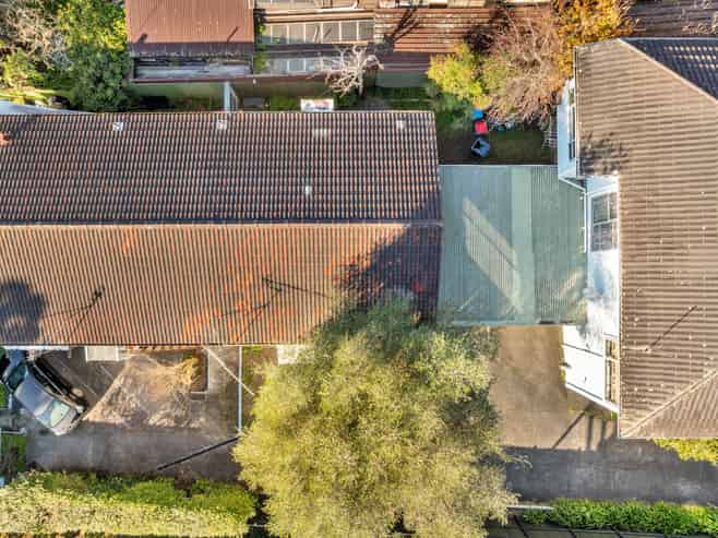2/8 Keystone Avenue, Mount Roskill