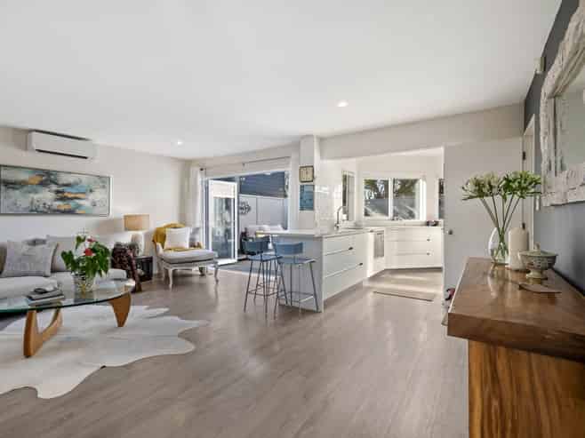 1/98 St Johns Road, Saint Johns