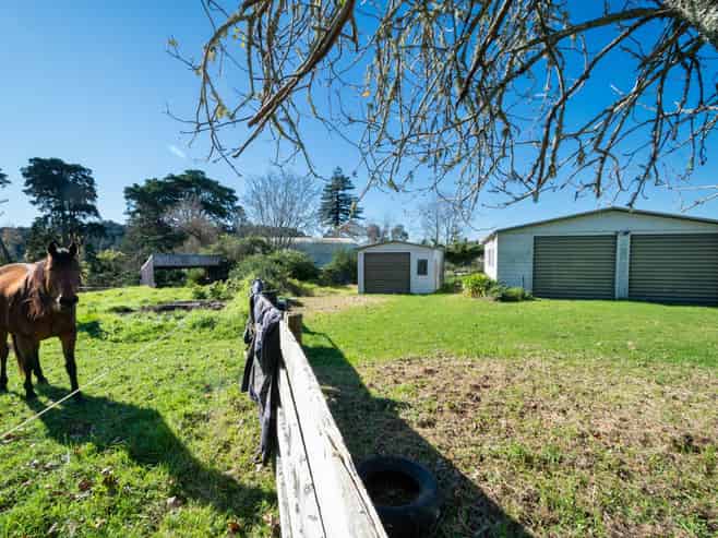 290 Henderson Valley Road, Henderson Valley