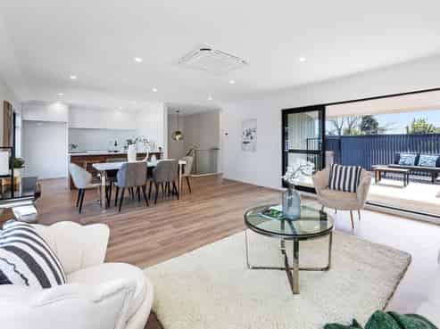 70 Portage Road, New Lynn