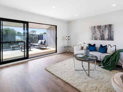 70 Portage Road, New Lynn