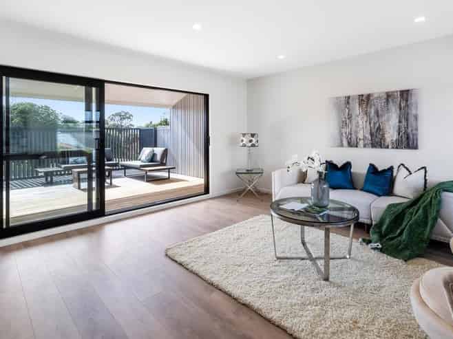 70 Portage Road, New Lynn