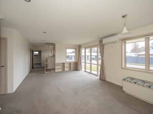 6 Stringer Crescent, Oamaru