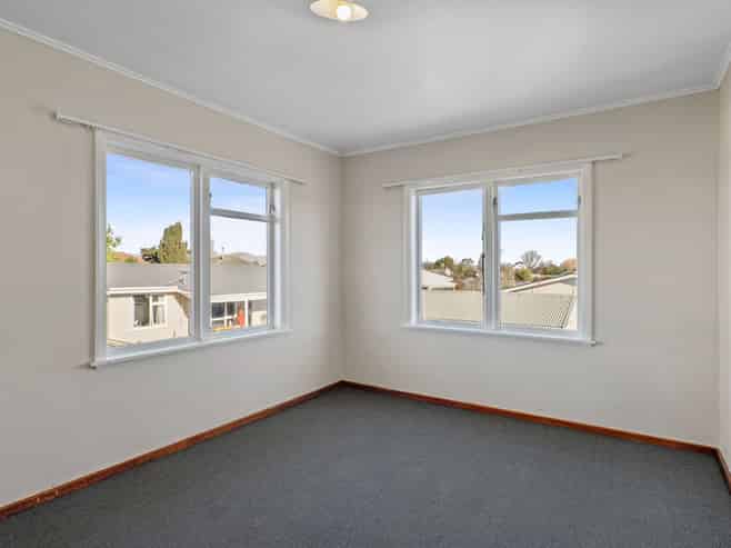 20 and 22 Bournemouth Crescent, Aranui