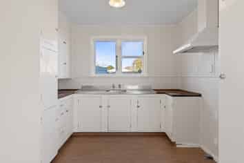 20 and 22 Bournemouth Crescent, Aranui