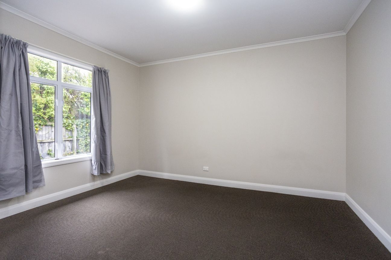 Spacious 3-Bedroom Home in Prime Riccarton Location - Widok 6