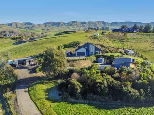 8 Country Lane, Waipawa