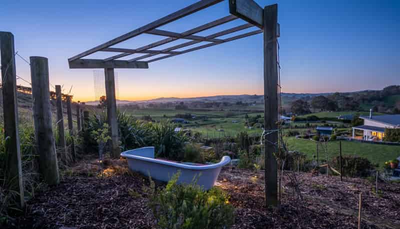8 Country Lane, Waipawa