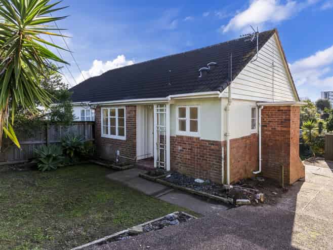 87 Walker Road, Point Chevalier