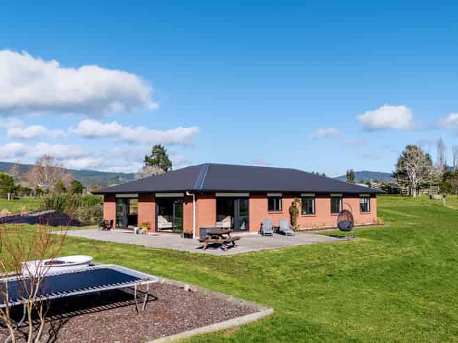 25 Lerwick Lane, Waimana