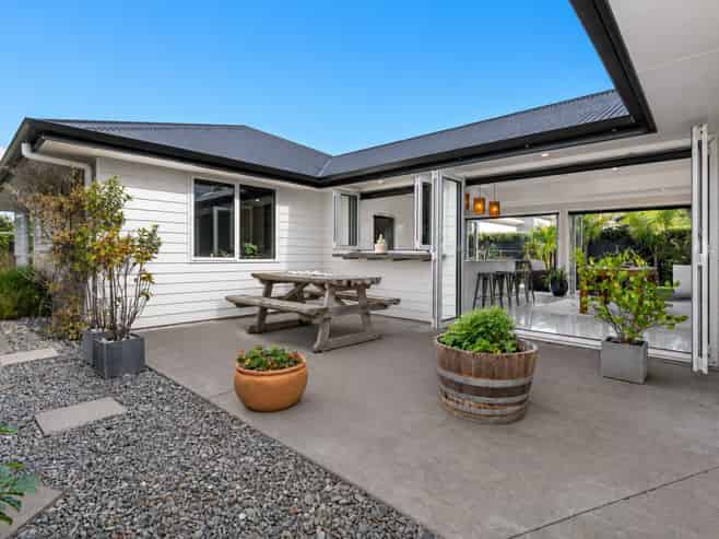 72 Hamilton Drive, Wainui