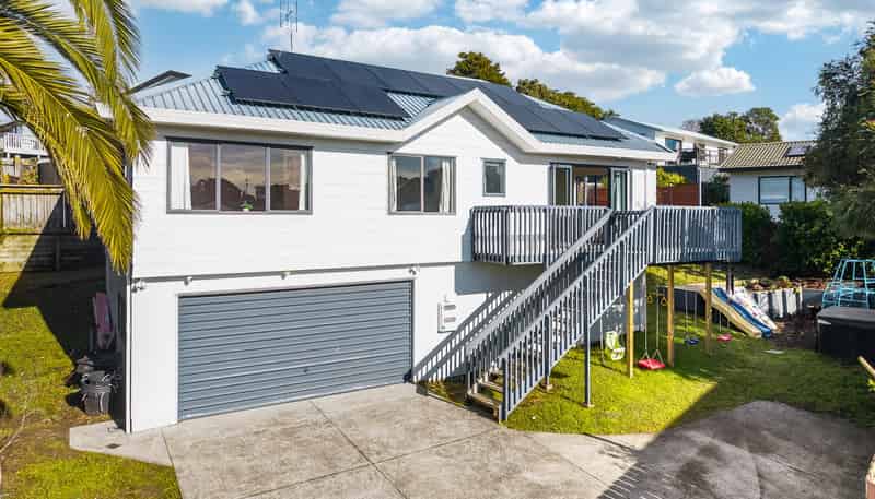 15B Greta Place, Stanmore Bay