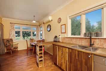 766 State Highway 1, Manakau
