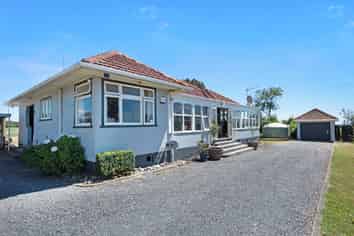 766 State Highway 1, Manakau