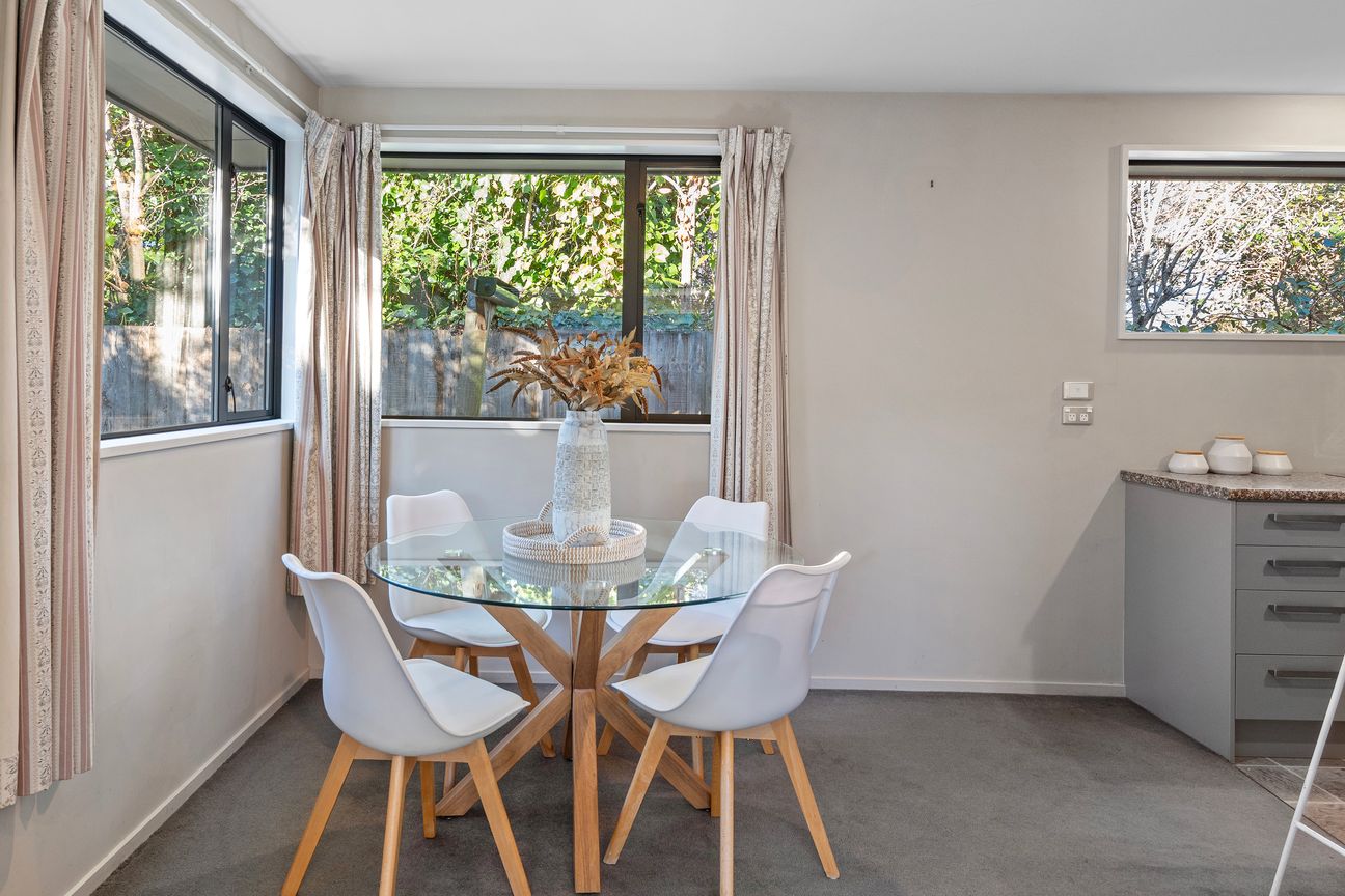 The Perfect First Home Starts Here - Więcej