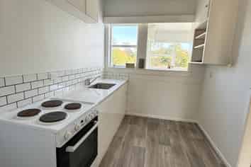 LIVE AND WORK IN THE HEART OF ALBANY VILLAGE

