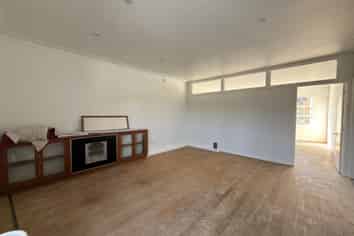 LIVE AND WORK IN THE HEART OF ALBANY VILLAGE
