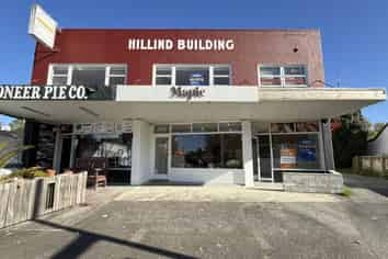 LIVE AND WORK IN THE HEART OF ALBANY VILLAGE
