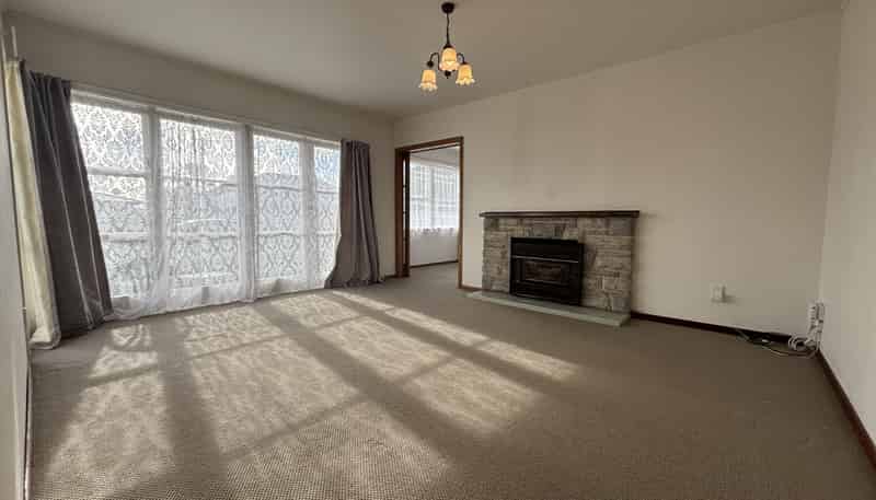 100 Webster Avenue , Mount Roskill