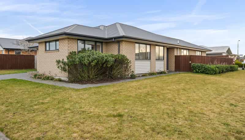 16 Ledbury Drive, ROLLESTON
