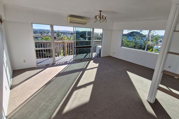 Sun-Drenched Family Haven! 2 Bed + Rumpus, 2 Bath, - Widok 5