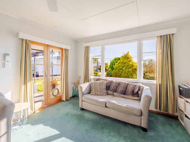 8 Jull Crescent, Waipukurau