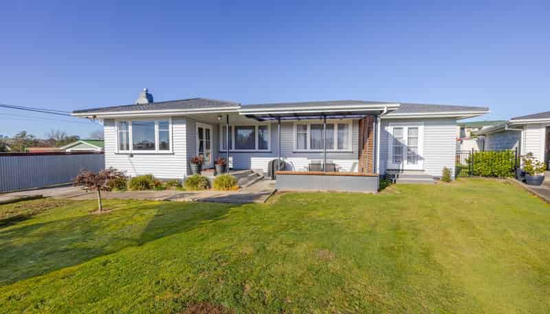 8 Jull Crescent, Waipukurau