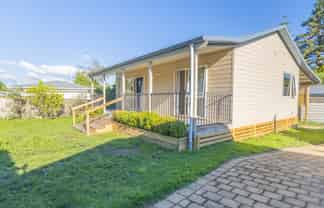 a/16 Bay Grove, Pukehangi