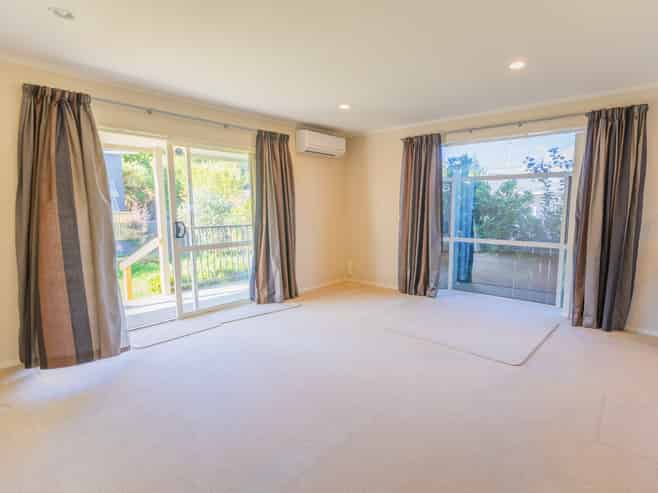 a/16 Bay Grove, Pukehangi