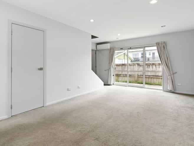 3/61 York Street, Hamilton East