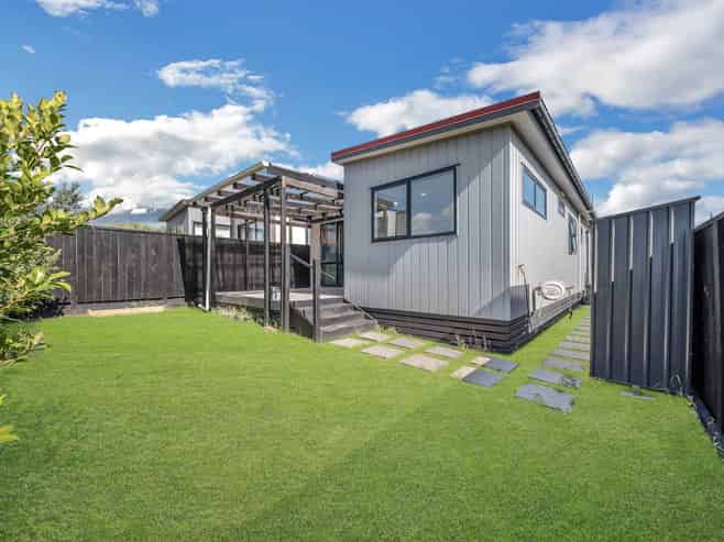 18 Canna Street, Flat Bush