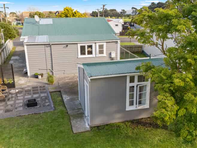 12 Randwick Crescent, Moera