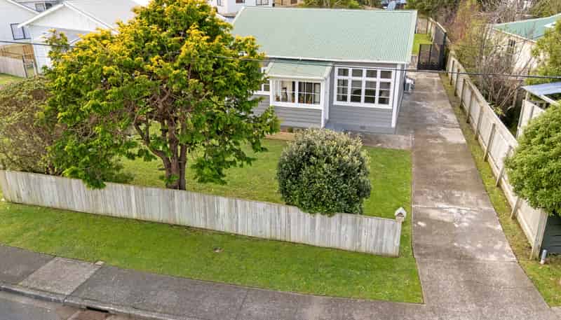 12 Randwick Crescent, Moera