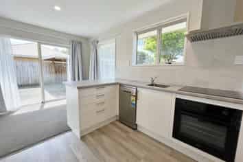 2/481 Barrington St, Addington